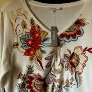 CHico's Cool and Comfy V Neck Printed Floral top CHico's size 4  STRETCHY!
